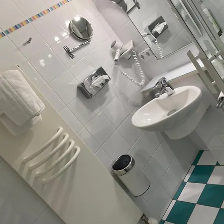 Hotel Am Torturm 3*