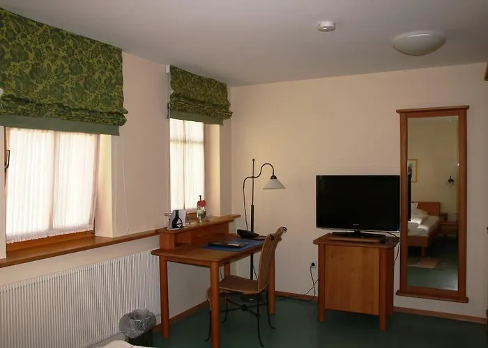 Am Torturm Otel 3*